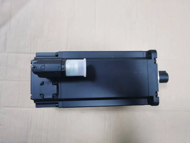 بي آند آر 8LSA45.E1022D600-3